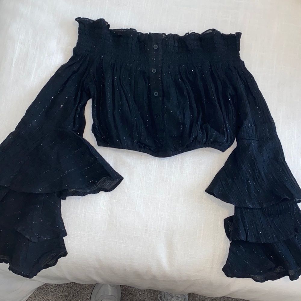 Red Carter - black off the shoulder crop top